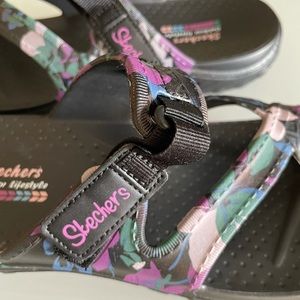 Sketchers foamies: reggae rainforest sandles